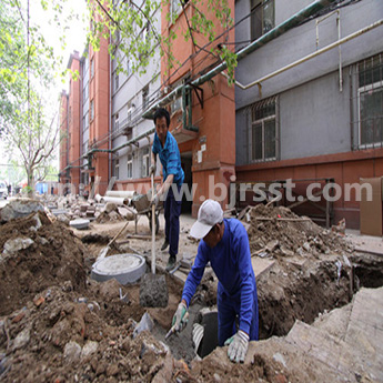 玉泉路汽车抽化粪池、清理雨水井